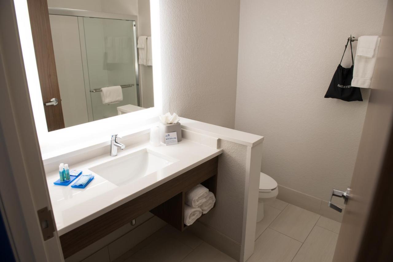 Hotel Express & North - Vandalia By Ihg 2*