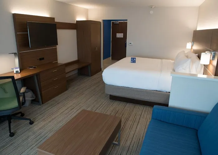 Holiday Inn Express & Suites Dayton North - Vandalia By Ihg